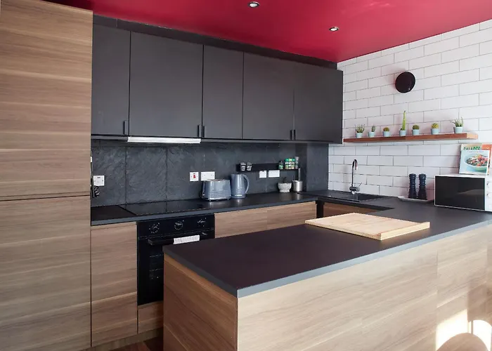 Inner Centre Modern Duplex In